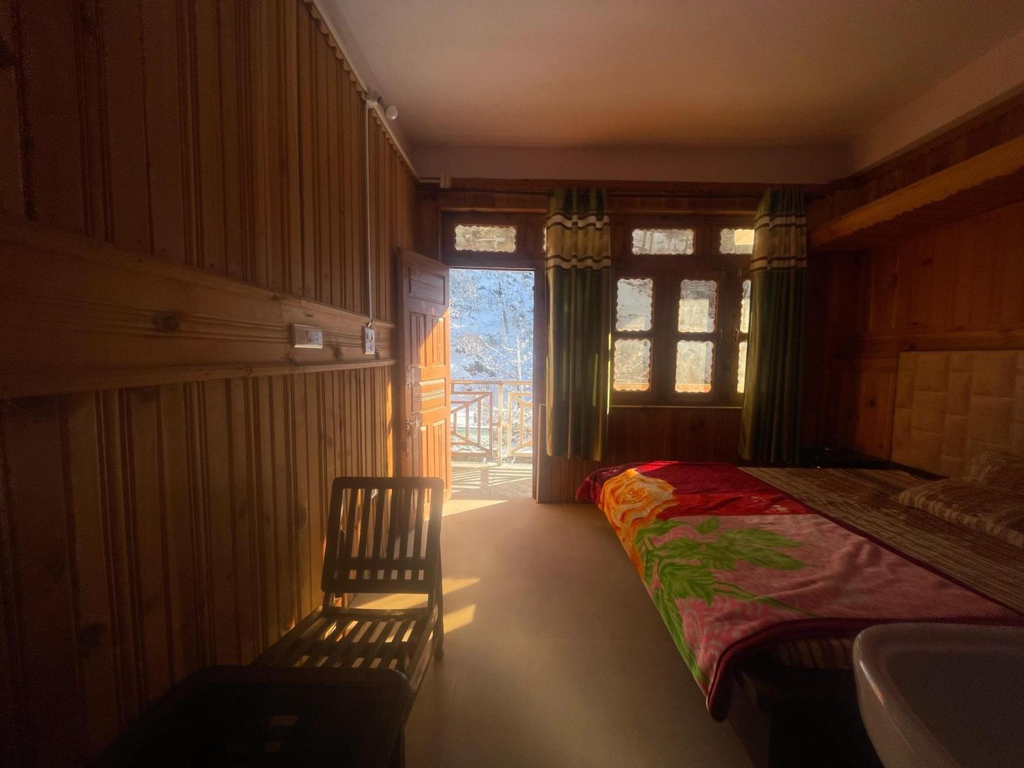 Hotel Sss The Chanshal Retreat Khashdhār Exterior foto