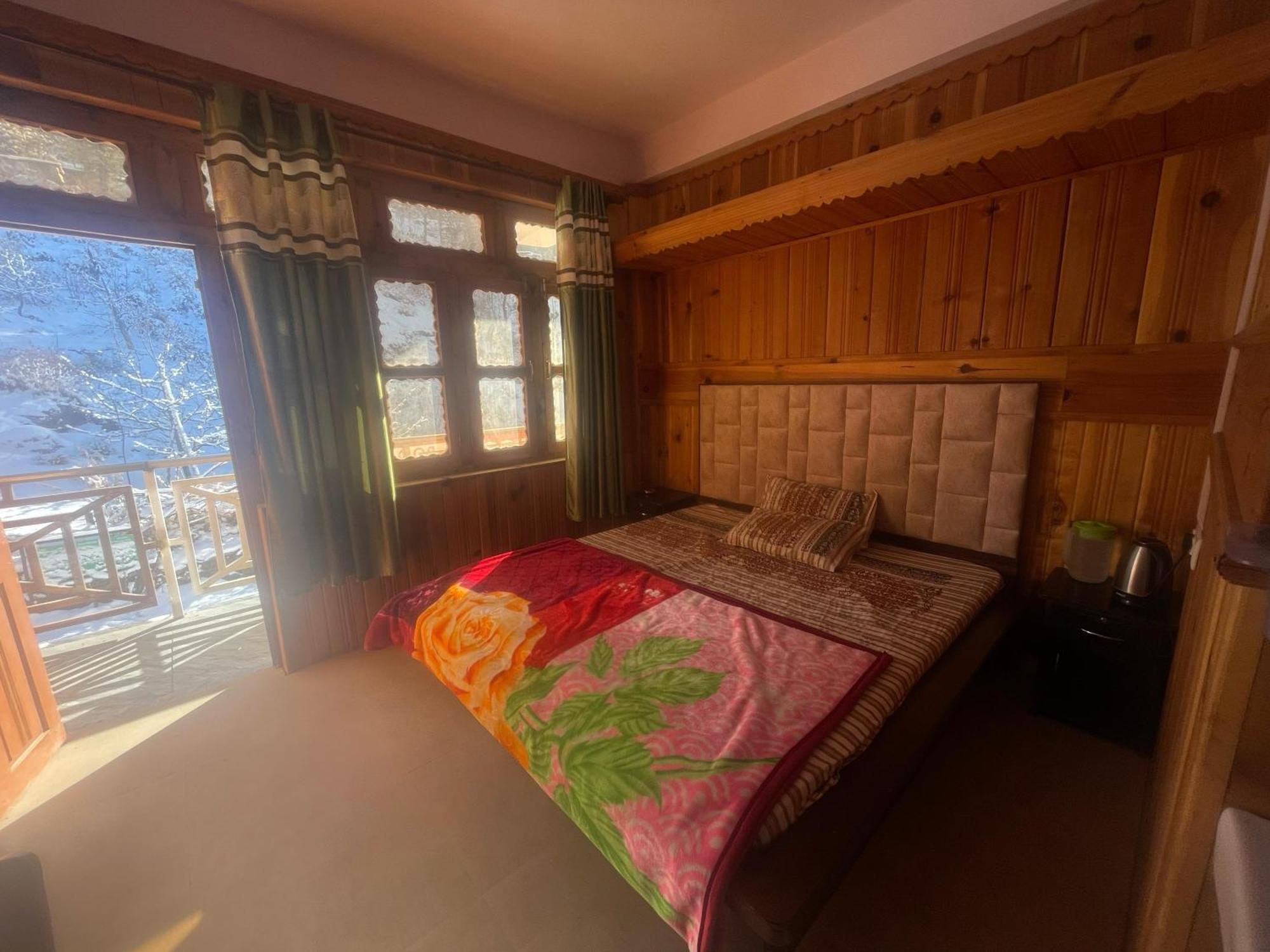 Hotel Sss The Chanshal Retreat Khashdhār Exterior foto